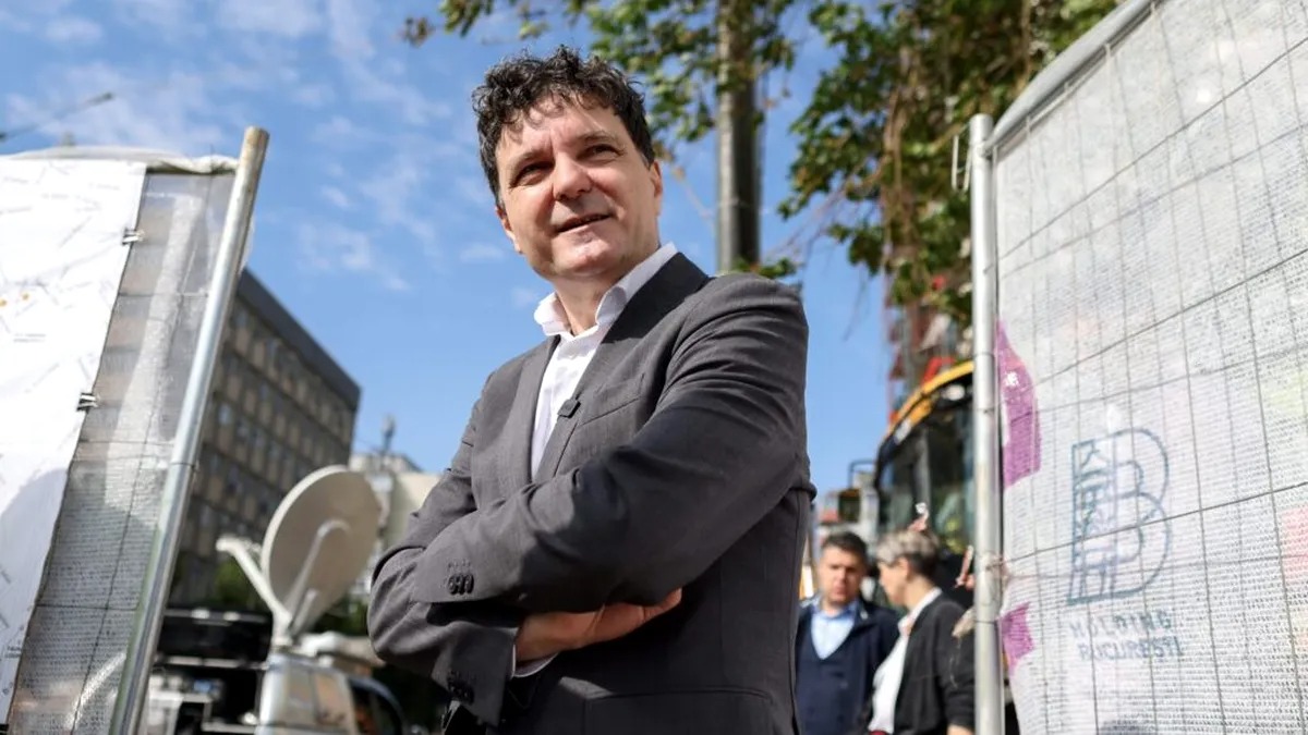 Liderul care a ieșit în stradă înainte să urce la tribună