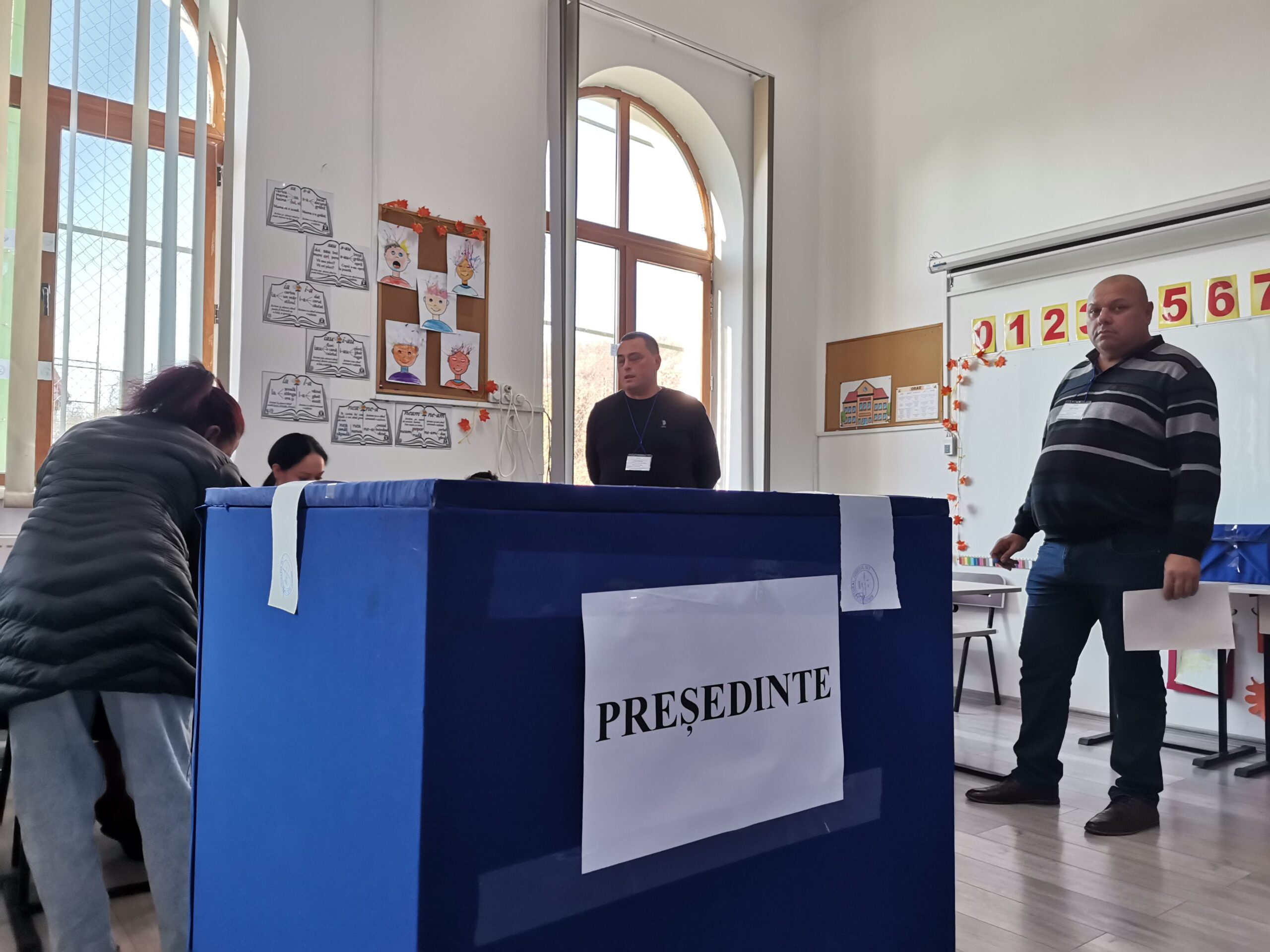 MAI: 14 sesizări privind continuarea propagandei electorale și un caz de corupere a alegătorilor, în județul Iași