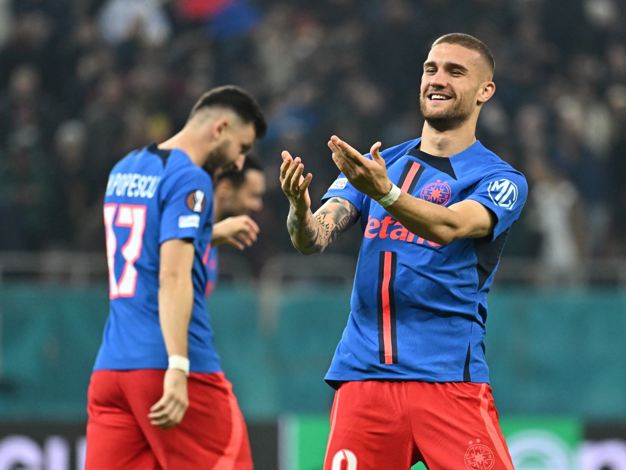 LIVE / FCSB – Dinamo. Liderul a făcut instrucție până la pauză cu „câinii roșii” / Ce stă în spatele umilirii lui Cafu de către MM Stoica