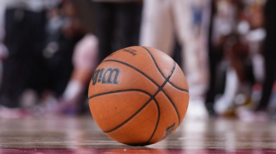 Finala NBA: Oklahoma City Thunder și Indiana Pacers își dispută titlul în cel mare tare campionat de baschet al lumii