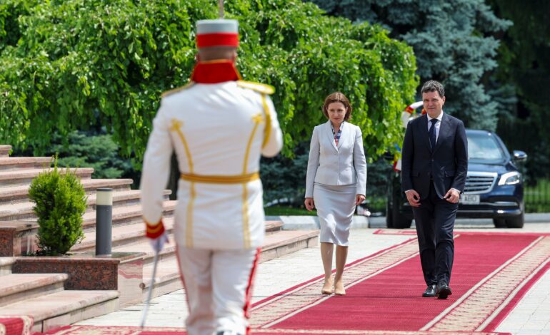 Preşedintele Nicuşor Dan efectuează o vizită oficială în Republica Moldova, cu prilejul Zilei Limbii Române. Evenimentele la care participă alături de Maia Sandu
