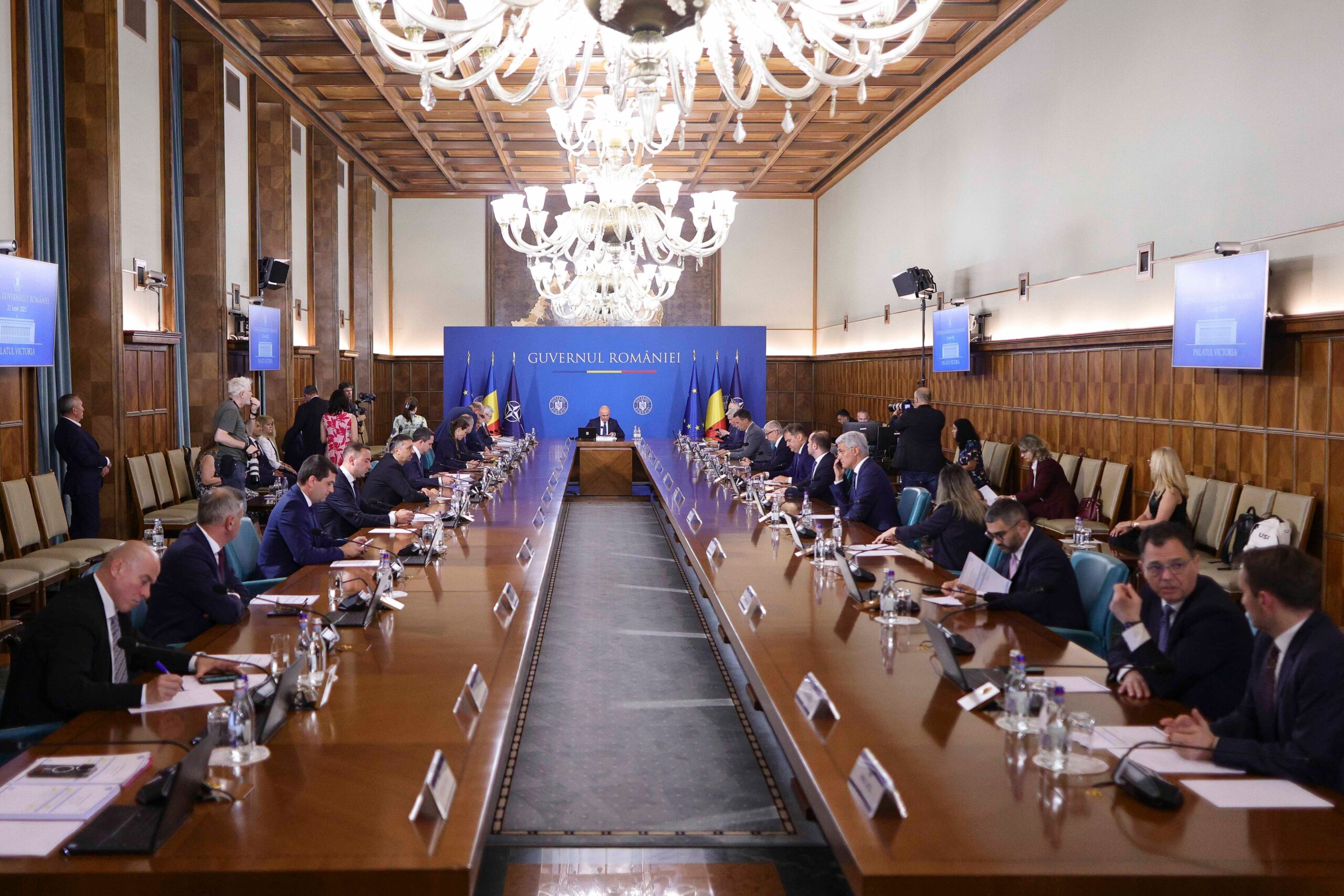 De ce ar putea fi declarată neconstituțională noua lege pentru plata pensiilor private. „Dacă o făceau la timp, nu am mai fi avut această dezbatere”