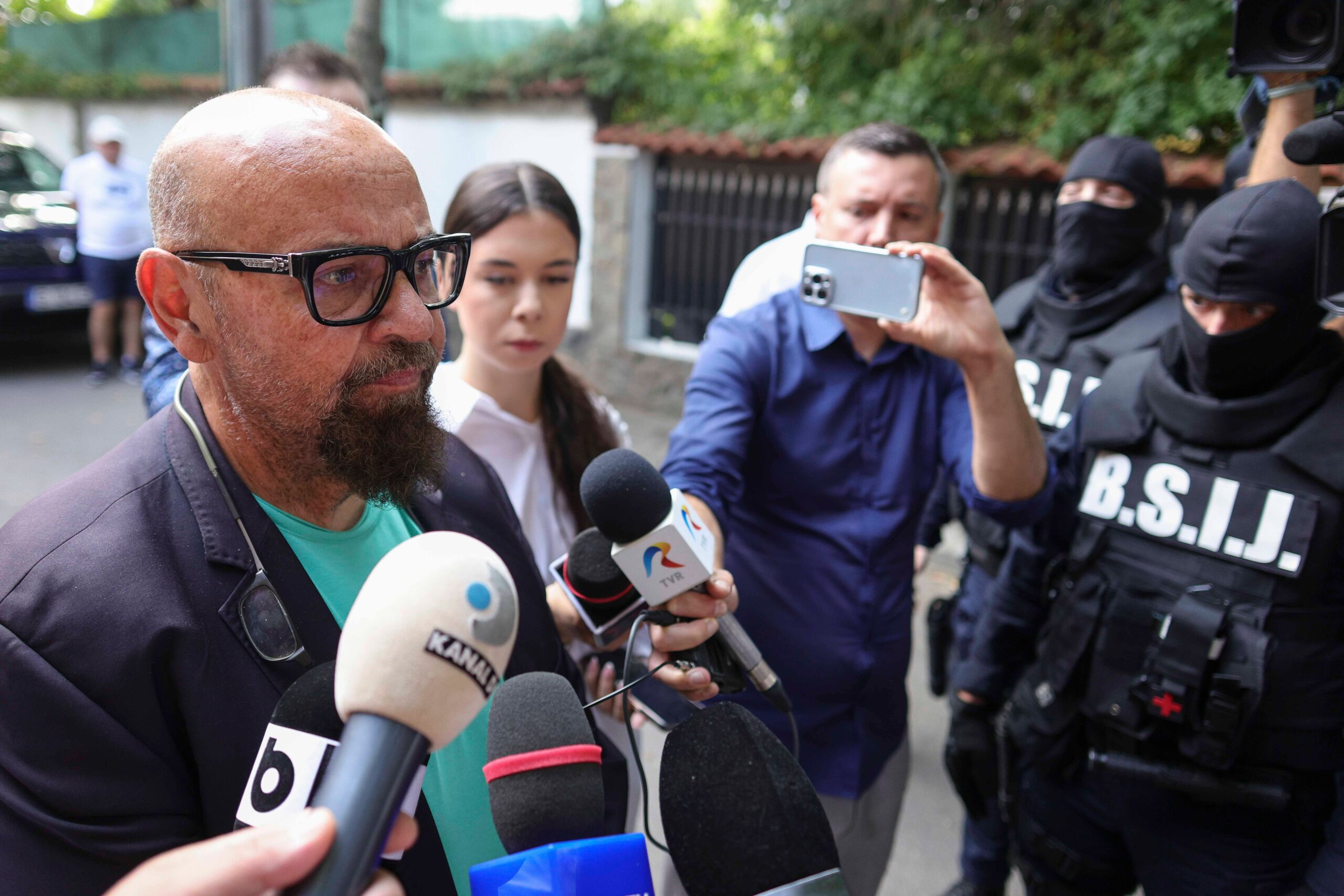 Schimb acid de replici între Piedone și Anastasiu. „Îmi pare rău că nu v-am controlat firmele! Nu vă prinde rolul de fecioară”