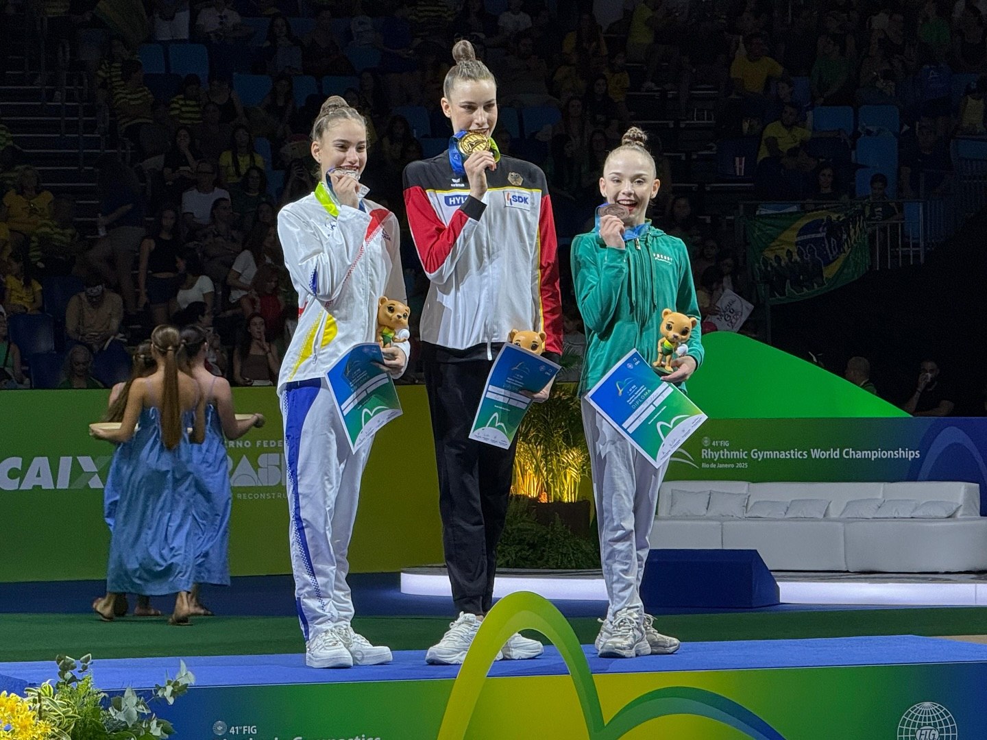 Amalia Lică a zguduit Rio: la 16 ani, gimnasta a intrat în istorie. Medalie mondială pentru România, după 33 de ani