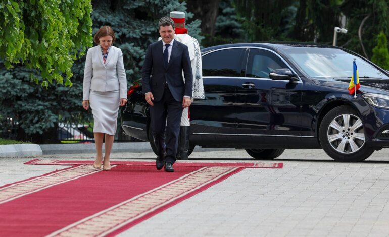 Nicușor Dan, vizită în Republica Moldova de Ziua Limbii Române