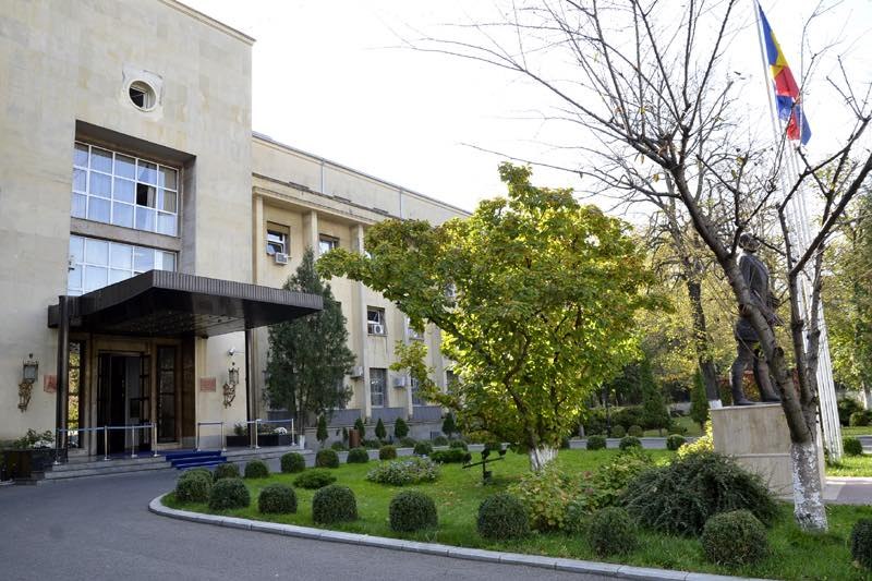 Ambasadorul Rusiei în România, convocat la sediul MAE. Ce i-a transmis Oana Țoiu despre atacurile asupra civililor din Ucraina