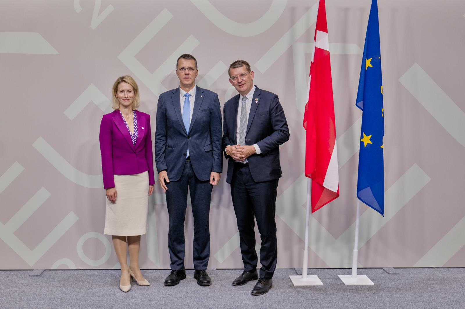 Ionuț Moşteanu, la reuniunea miniştrilor apărării din UE: „România trebuie să aibă un nivel de înzestrare care să descurajeze orice agresor”