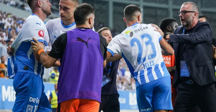 Nemaivăzut în fotbal: de ce a primit cartonaș roșu crainicul stadionului, la meciul Universitatea – Bașakșehir