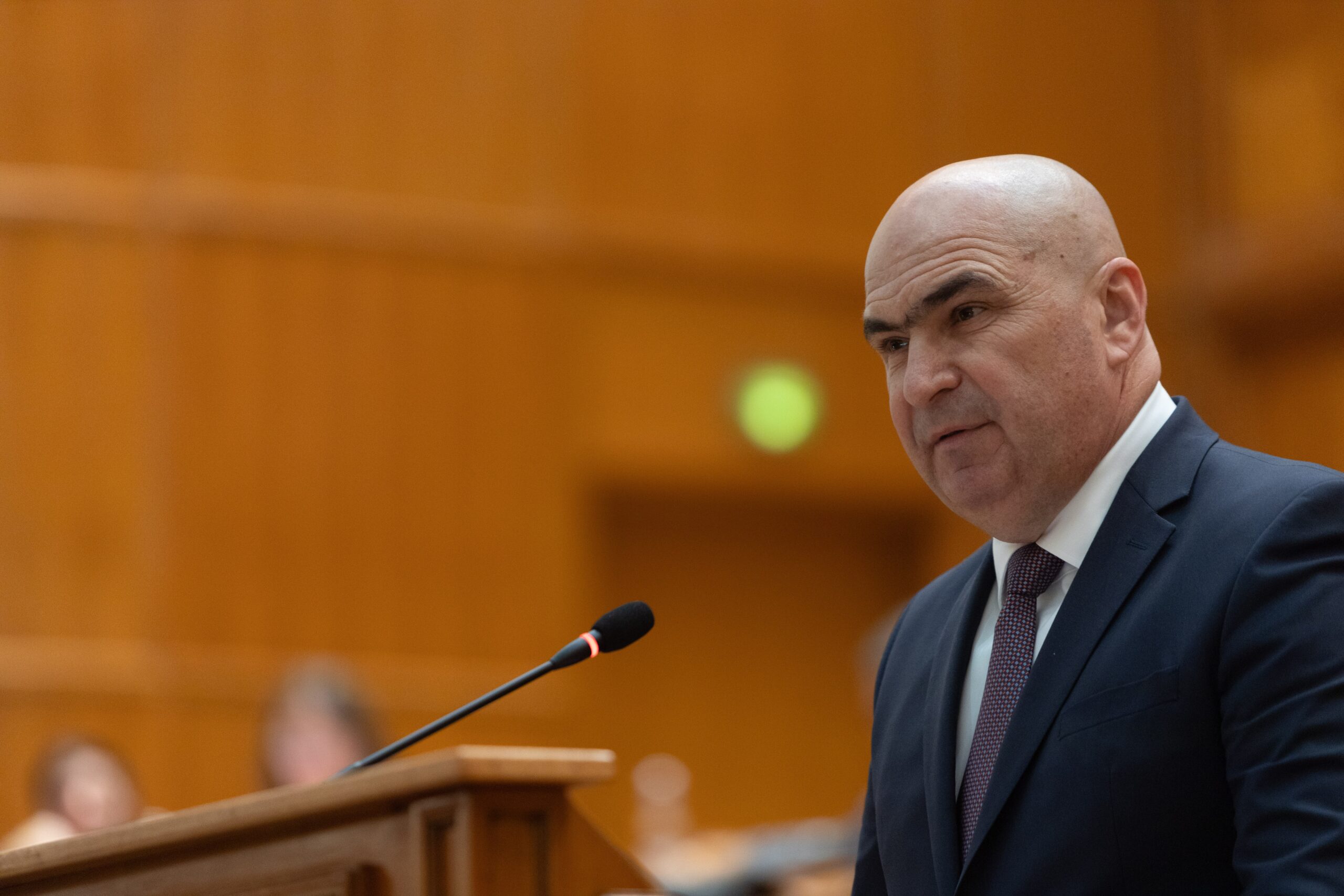 Urmările primului pachet de măsuri. Bolojan: „Vom vedea în următoarele luni care sunt efectele creșterii TVA și accizelor”