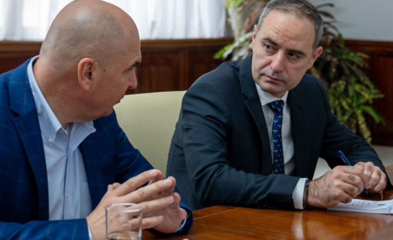 Rectificarea bugetară, discutată de Nazare și Bolojan. Proiectul intră în consultare publică de luni