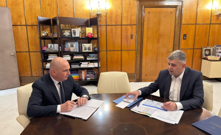 Criză majoră în coaliție: Marcel Ciolacu îl ameninţă pe Ilie Bolojan cu moţiunea de cenzură şi îi reproşează că pozează în „salvatorul omenirii”. „Votez la vedere moţiunea”