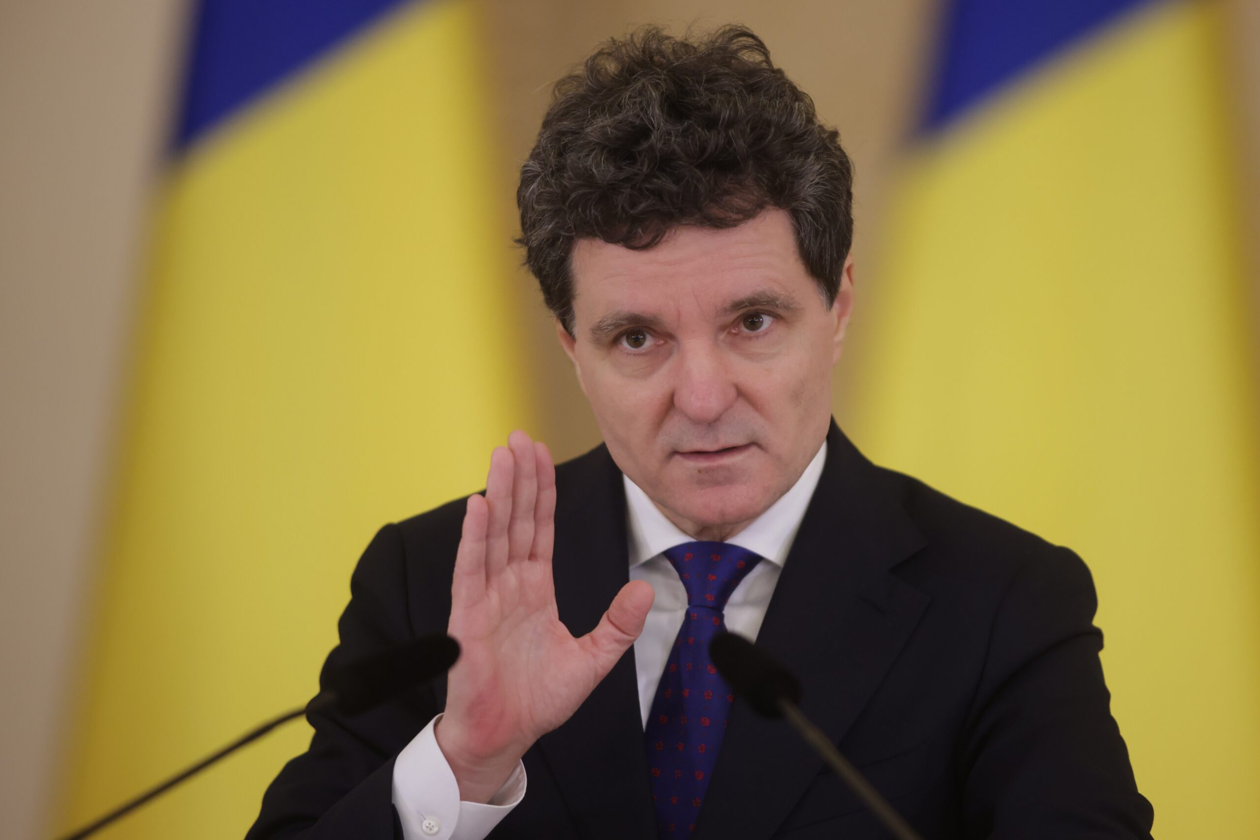 Nicușor Dan, despre afirmaţia că nu merge teleleu la Davos: „Înseamnă să nu mai facem lucruri de formă”