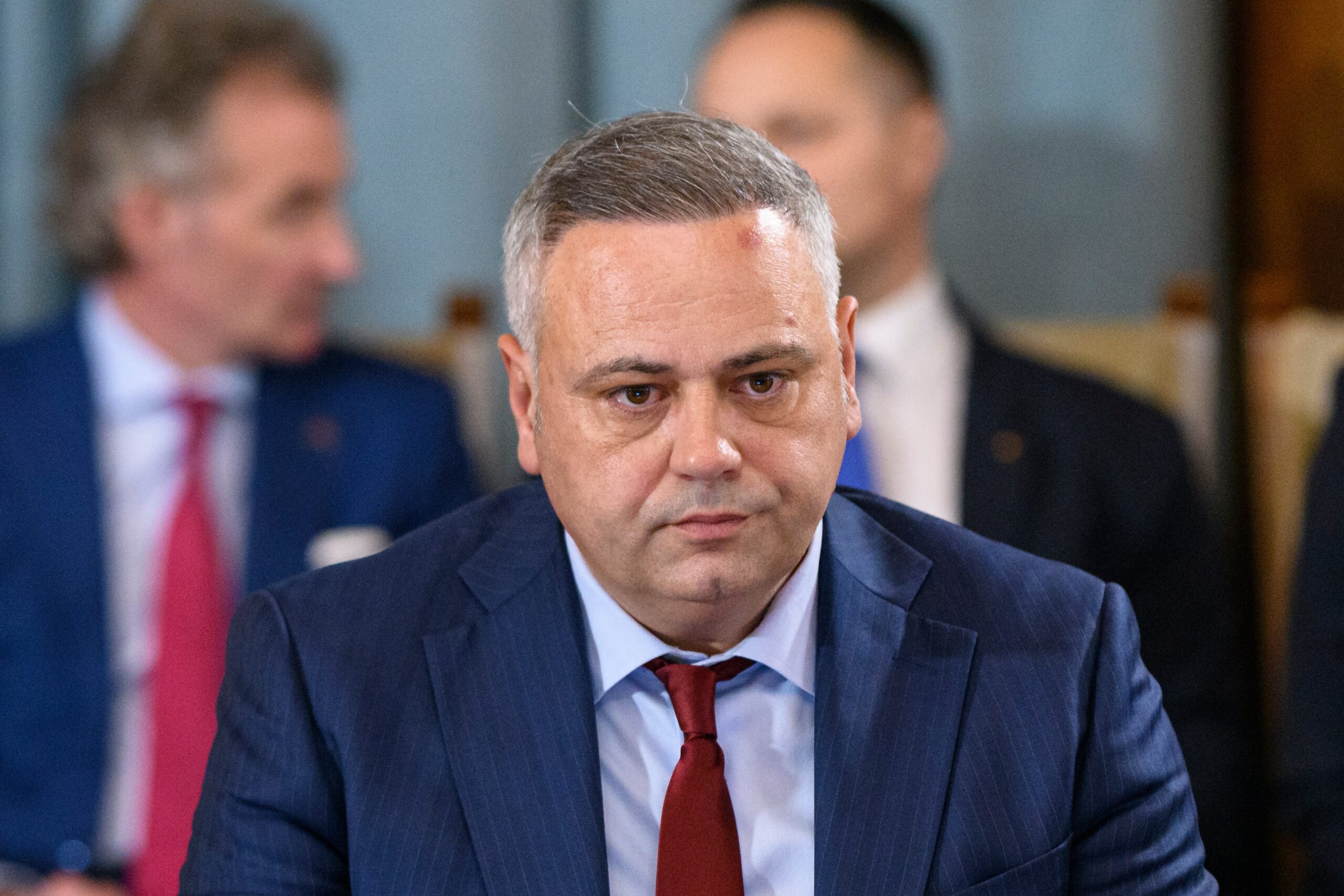 Ministrul Agriculturii îl acuză pe premierul Bolojan de lipsă de comunicare cu miniștrii