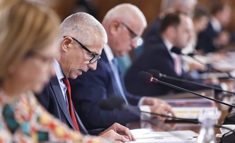 Sorin Grindeanu, despre ministrul Justiției, Radu Marinescu: „Am încredere că a respectat legea când și-a susținut doctoratul. Dacă nu a făcut acest lucru, este o problemă”