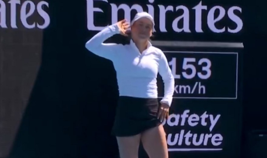 Calificare controversată la Australian Open. A dansat și i-a luat la mișto pe fanii din tribune, după ce au huiduit-o. „Iubesc genul acesta de bătălie”