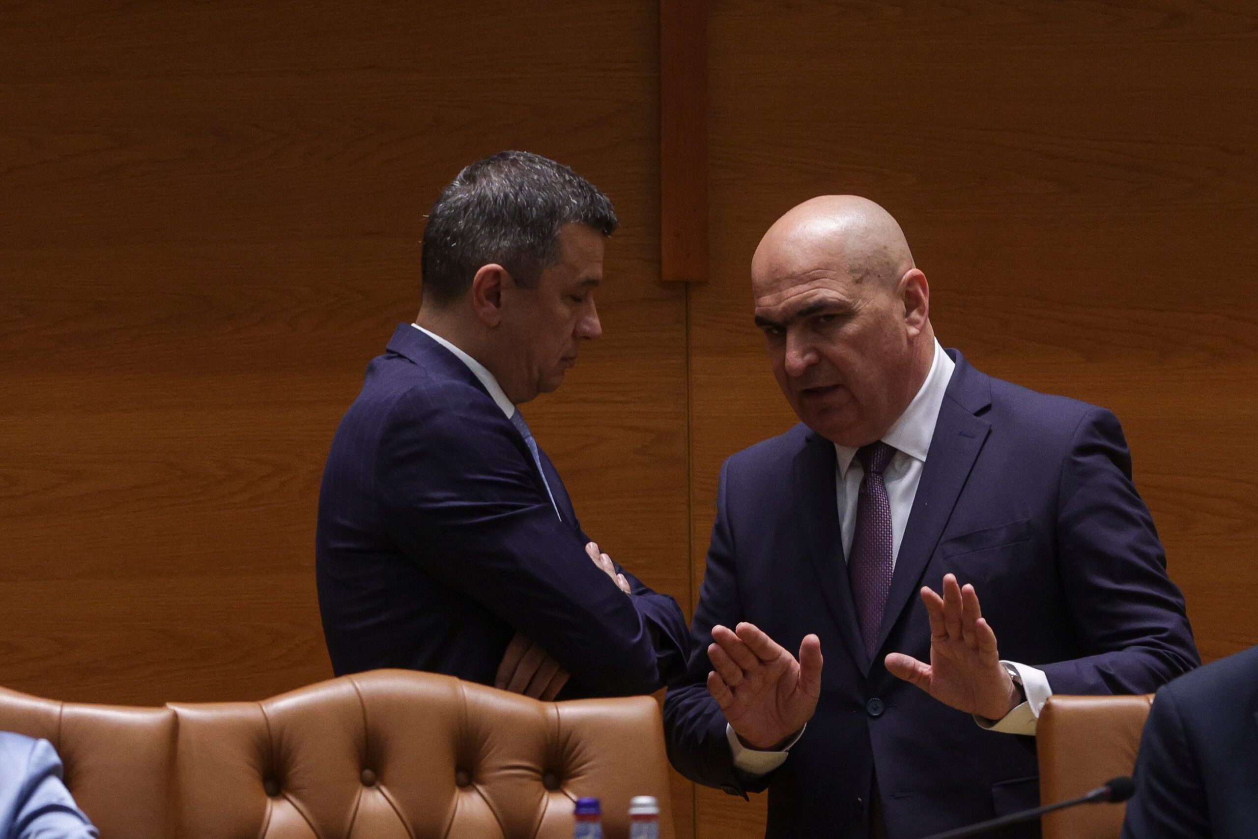 Guvern minoritar – soluție de criză sau pericol pentru stabilitate? Ce ar însemna pentru România