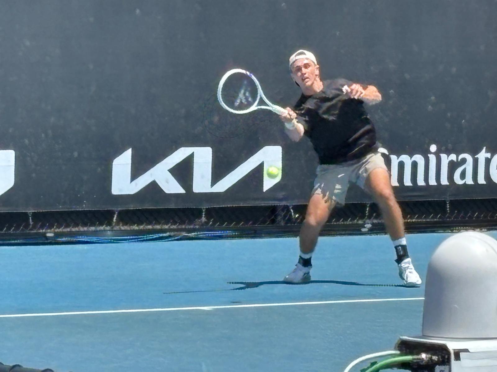 Juniorul Matei Todoran a ratat calificarea în sferturile de finală de la Australian Open. Un asiatic l-a scos din cursă