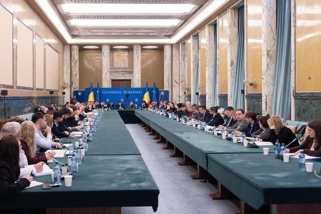 Decizii la Guvern: gaze plafonate până în 2027 și reorganizarea Romsilva. Proiectul jocurilor de noroc, amânat