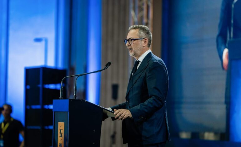 Dan Motreanu atacă demersul PSD-AUR: „Moțiunea «Stingem Lumina» reprezintă o încercare disperată a clientelei PSD de a-și menține privilegiile”