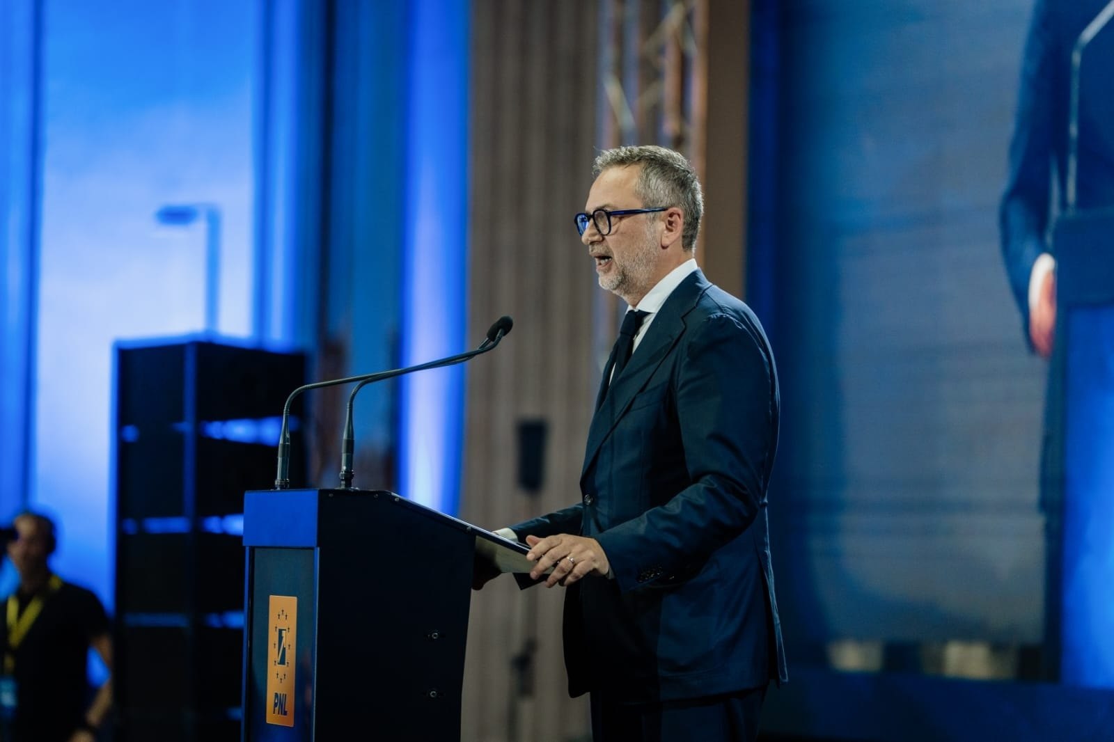 Dan Motreanu atacă demersul PSD-AUR: „Moțiunea «Stingem Lumina» reprezintă o încercare disperată a clientelei PSD de a-și menține privilegiile”