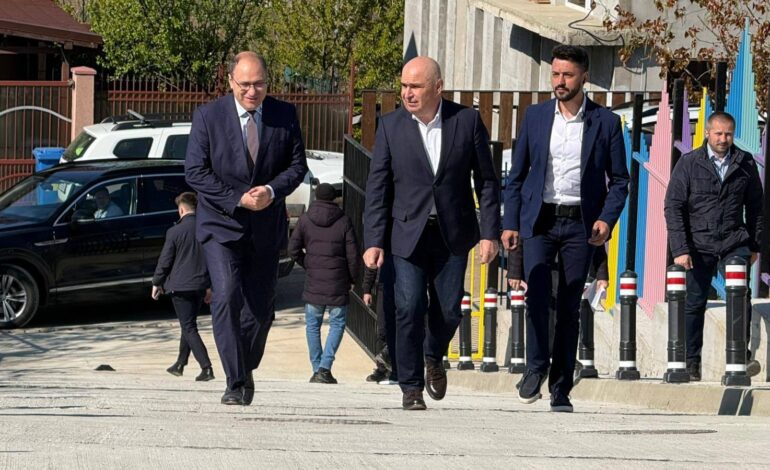 Premierul Ilie Bolojan, prezent la inaugurarea unei creșe finanțată prin PNRR