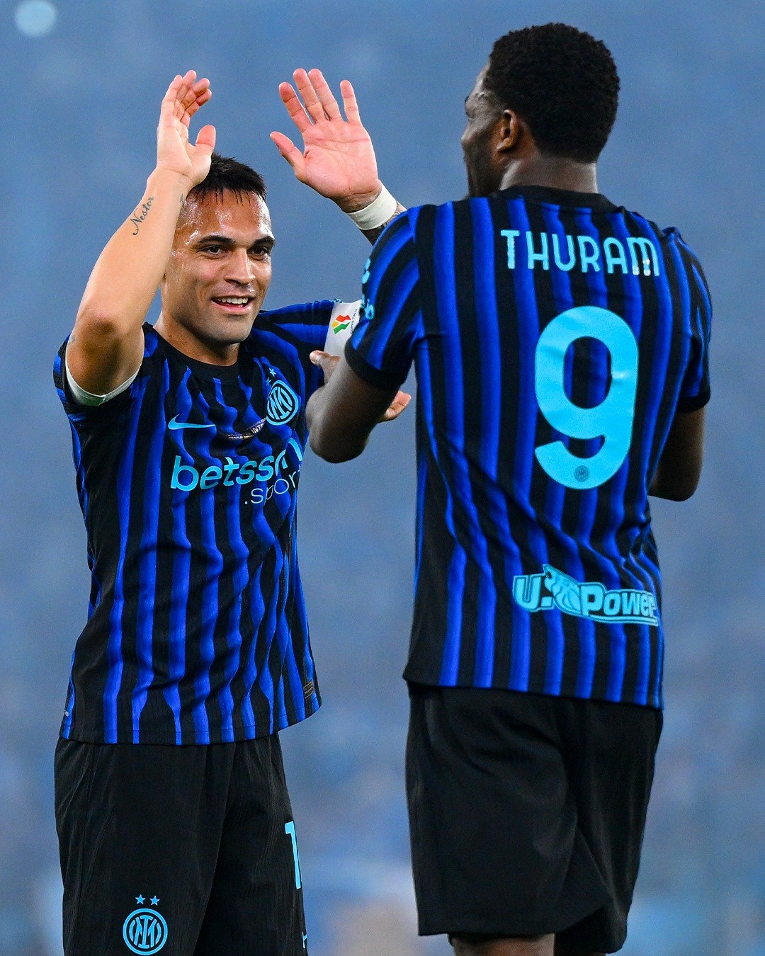 Cristian Chivu, mândria României, și-a încununat sezonul de vis. Inter Milano a făcut eventul, după ce s-a distrat în finala Cupei Italiei