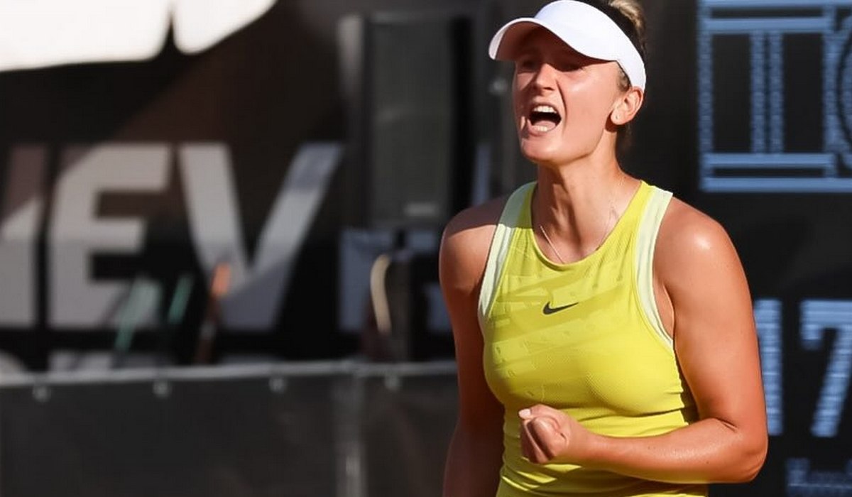 Irina Begu a reușit remontada la Paris. Condusă timp de un set și jumătate, i-a dat clasă unei bulgăroaice de 19 ani