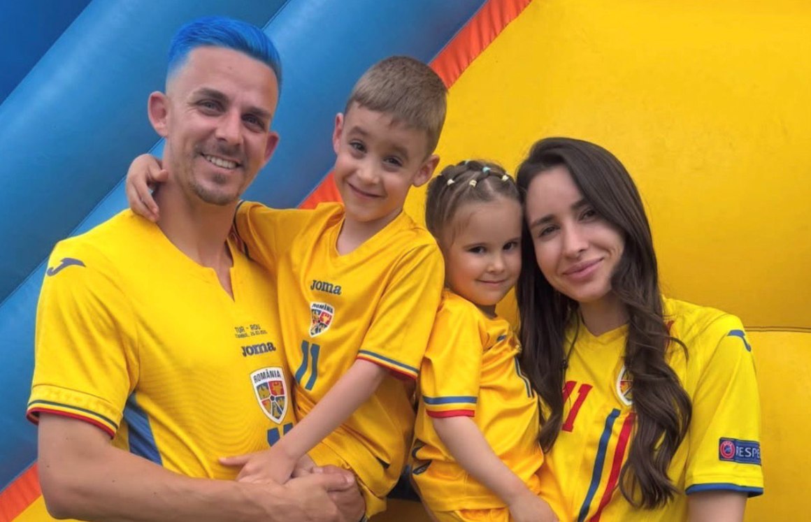 I-a dedicat titlul celui mai mare „fan” al său: „Regret că nu mai este aici să mă vadă!”. Motivul pentru care Bancu s-a vopsit albastru