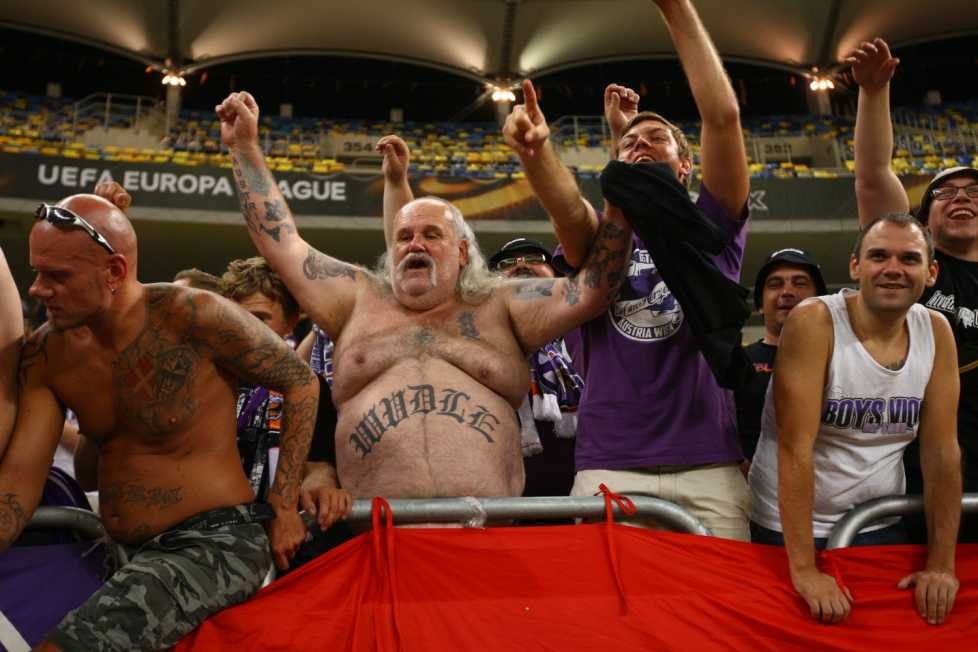 „Arena Națională” s-a înscris în cursa pentru găzduirea finalei Europa League 2028. Primarul Capitalei a semnat documentele