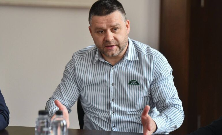 Ciucu, mesaj acid pentru PSD: „Nasol că nu ați rezolvat problema să vă cărați la Monaco și Capri să cheltuiți banii românilor”
