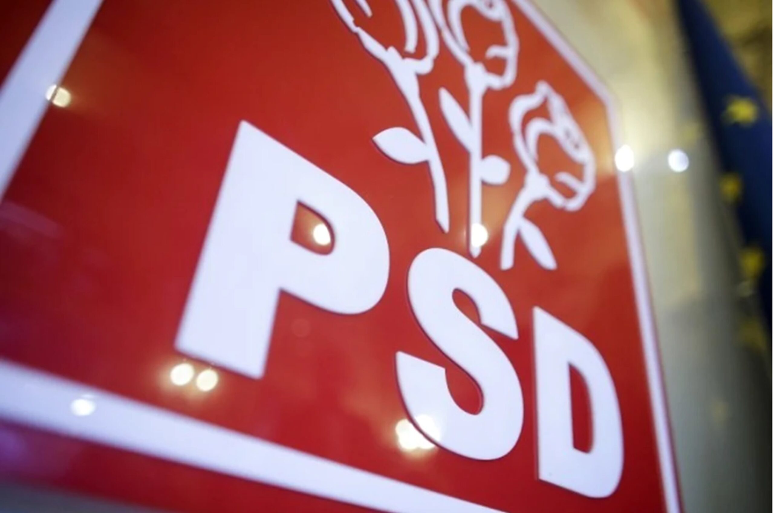 PSD analizează o sesizare la CCR după expirarea interimatelor miniștrilor din Executivul Bolojan. Ce șanse are Guvernul Tomac să primească votul social democraților SURSE