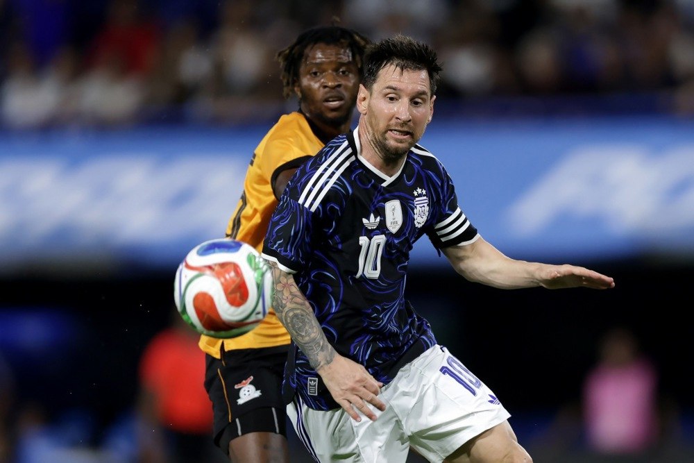 Messi a înscris în „testul” cu Islanda, Argentina a câștigat