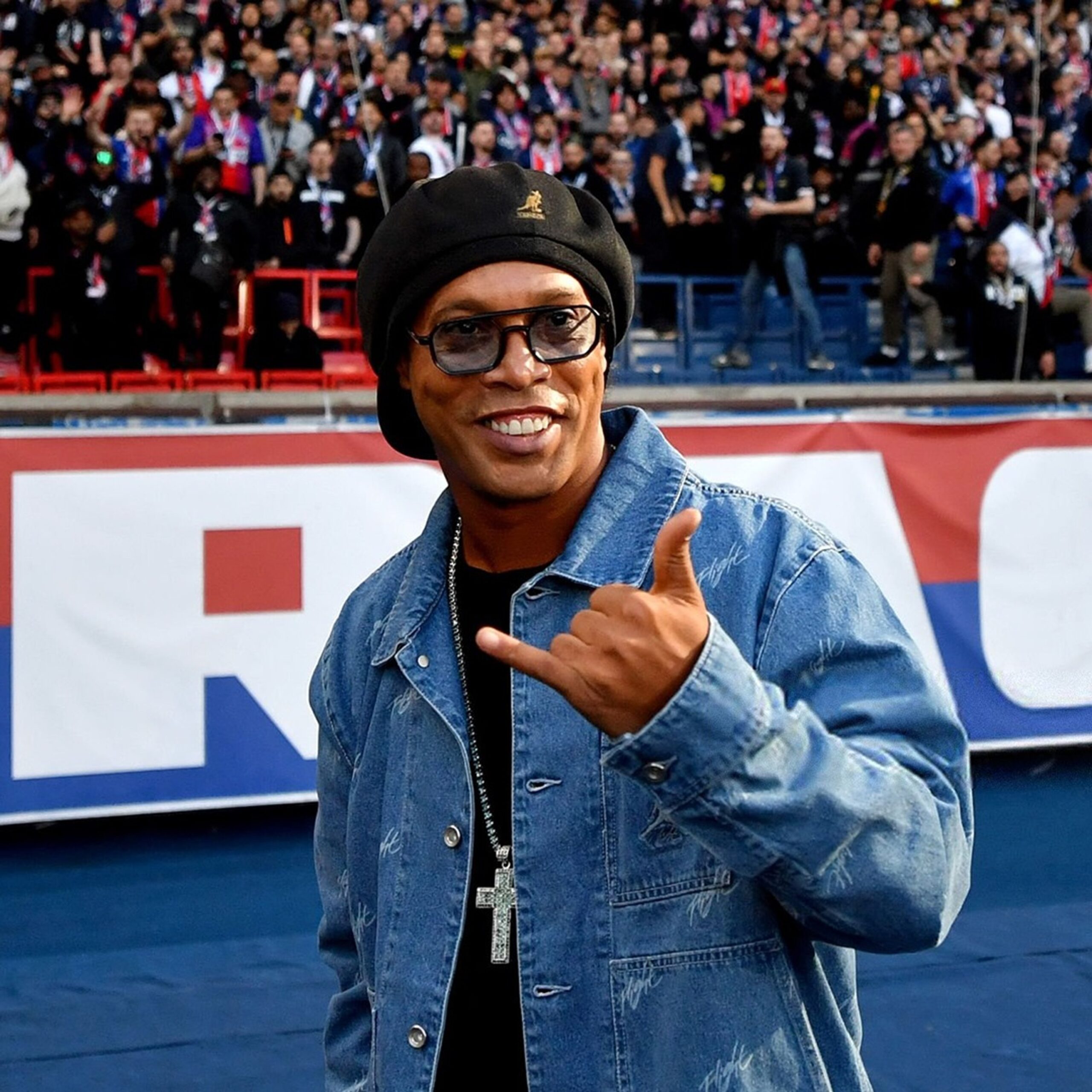 La 46 de ani, Ronaldinho reîncalță ghetele de fotbal! Un club din Italia urmează să anunțe transferul legendei braziliene