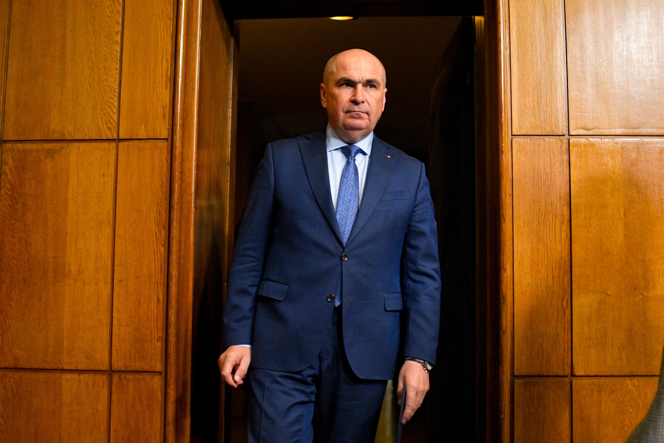 Mobilizare de urgență la Palatul Victoria: Guvernul se întrunește în ședință extraordinară înaintea votului decisiv din Parlament