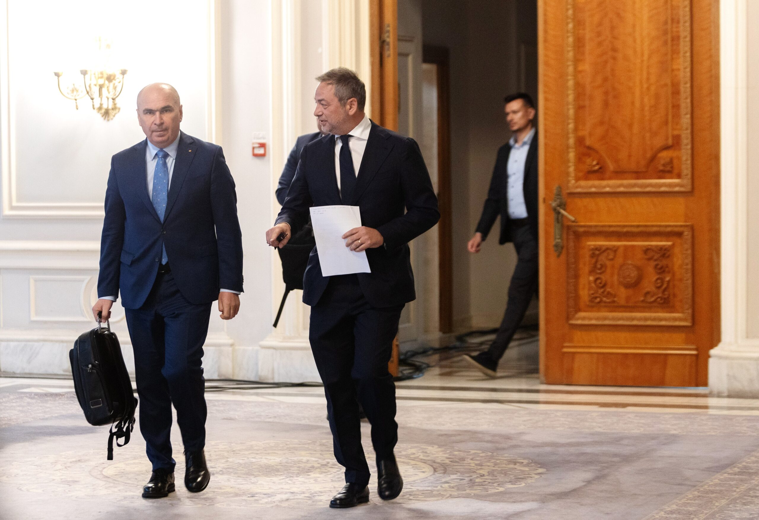 PNL închide ușa unui guvern PSD. Motreanu: „În loc să vină cu soluții, a preferat să îi arunce în față pe Tomac și Veștea, să practice jocuri de culise”