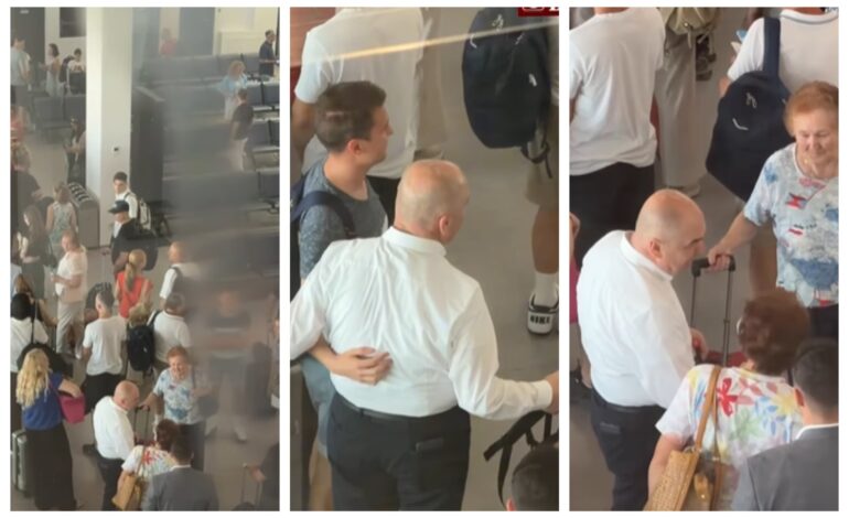 Ilie Bolojan s-a fotografiat cu pasagerii la coada de îmbarcare de pe Aeroportul din Oradea