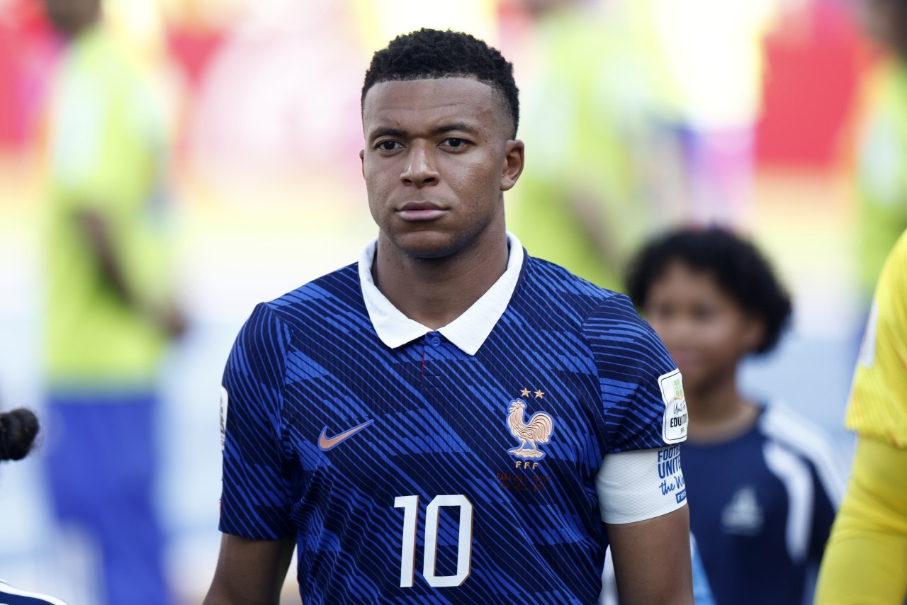 Făcut „idiot care nu știe să scrie”, Kylian Mbappe i-a răspuns unei senatoare din Paraguay