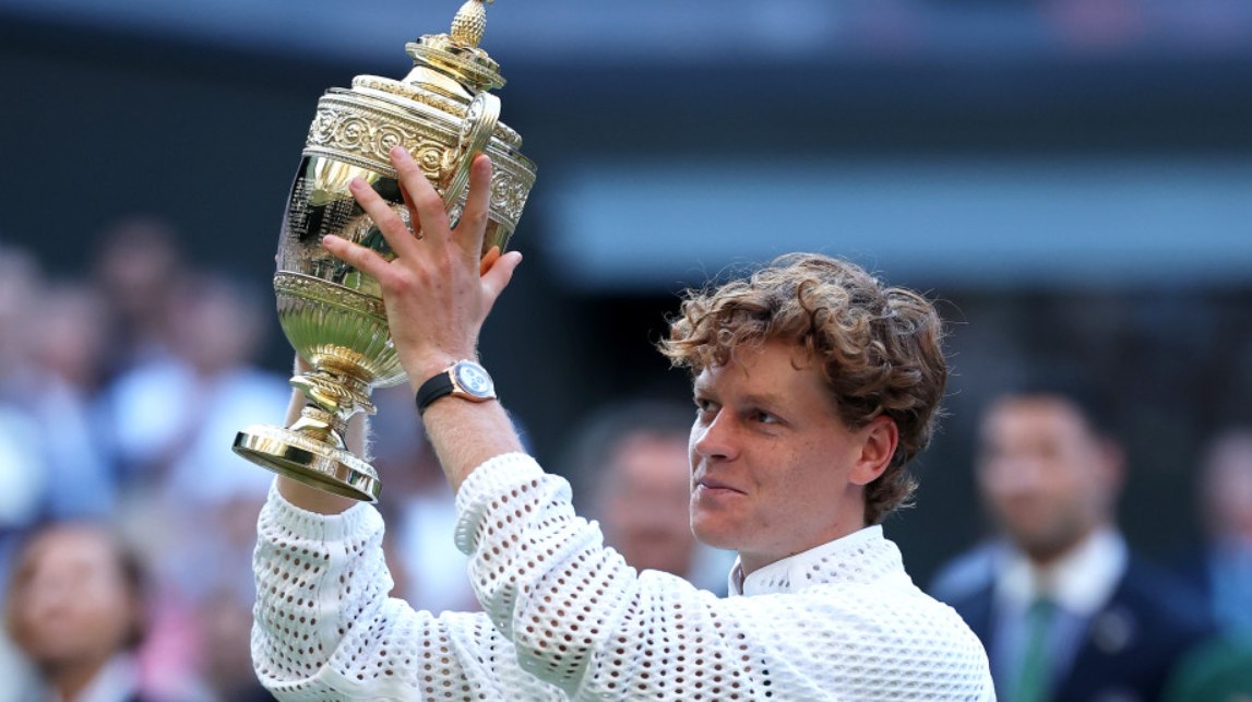 Sinner, din nou rege la Wimbledon! Italianul l-a învins pe Zverev după un meci de aproape 4 ore