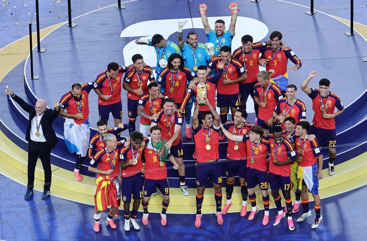 Spania este noua regină a lumii! Torres a marcat golul victoriei, Messi a izbucnit în lacrimi