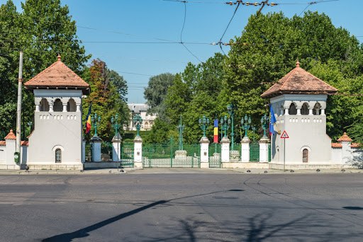 Ședință-maraton la Cotroceni pe legea salarizării. Negocierile durează de peste opt ore
