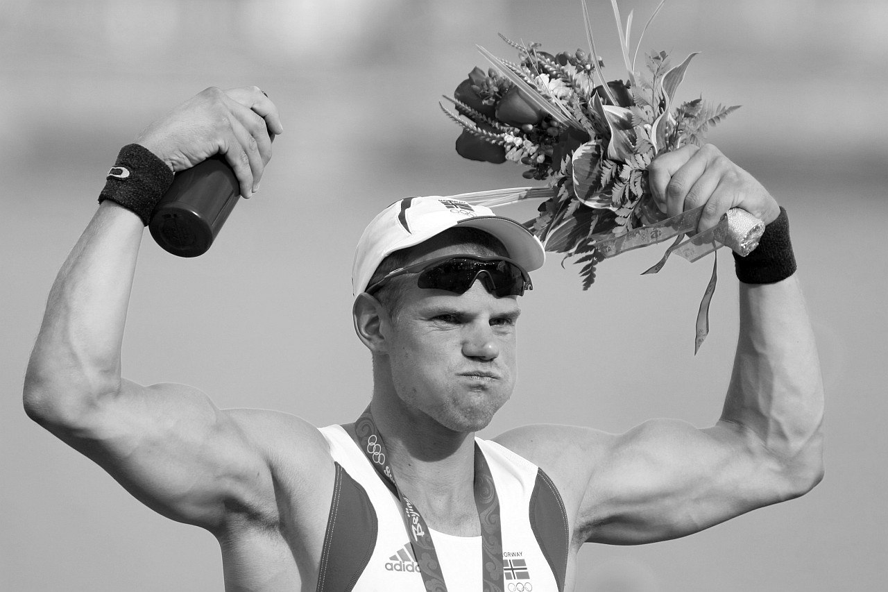Un mare campion al canotajului, Olaf Tufte, a fost găsit mort la ferma sa