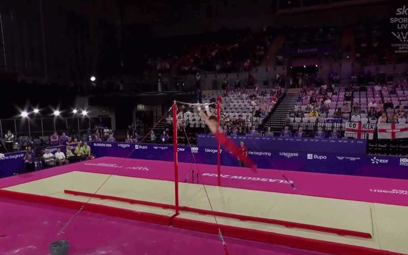Scenă de groază la Jocurile Commonwealth: un gimnast s-a prăbușit în cap de la 3 metri