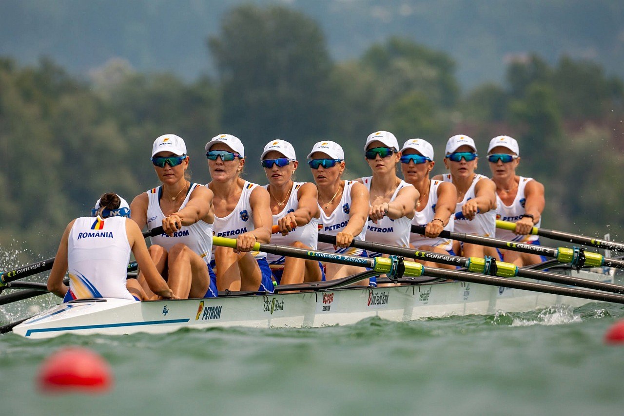 Barca feminină de 8+1 a stabilit un nou record la CE de canotaj