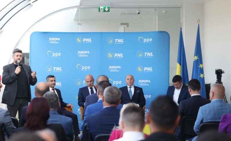 Scandal în PNL Iași: Mihai Chirica îi cere demisia lui Alexandru Muraru și lansează un avertisment către Ilie Bolojan