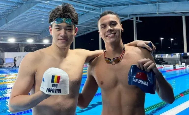 Verdictul echipei lui David Popovici, după ce campionul român a împărțit bazinul cu Pan Zhanle: „A existat tensiune, s-au studiat reciproc!”