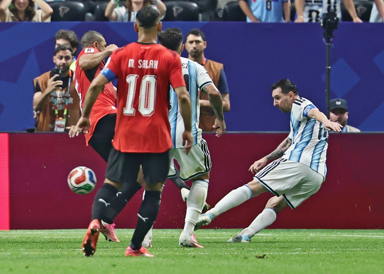 Messi a donat 80.000 de euro pentru refacerea unei regiuni de lângă Madrid