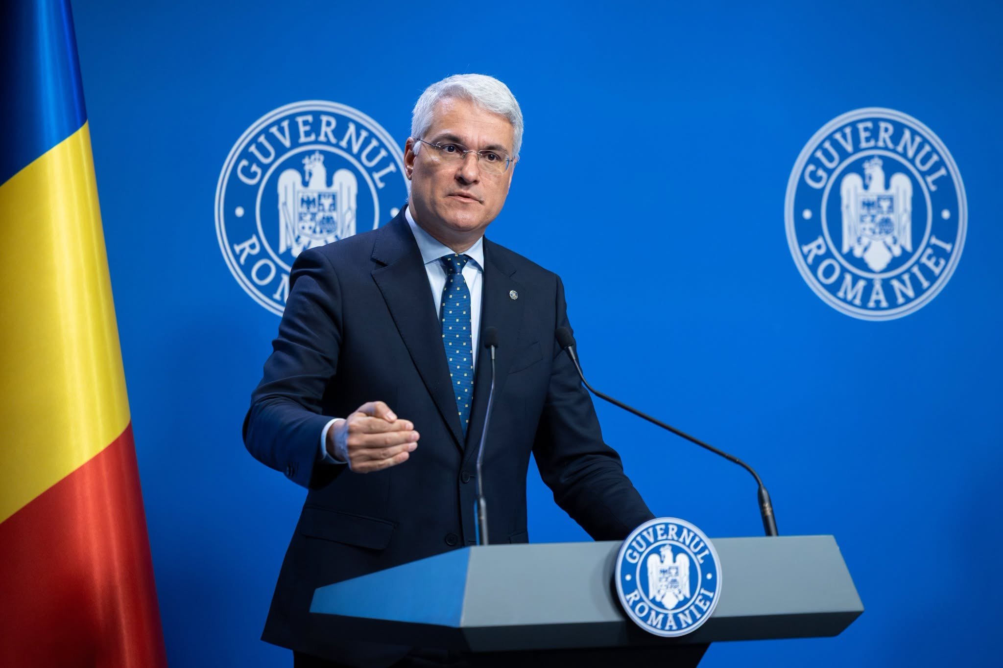 Salariile demnitarilor, stabilite de partidele semnatare ale acordului politic. Pîslaru: „Eu am primit grila pe e-mail”