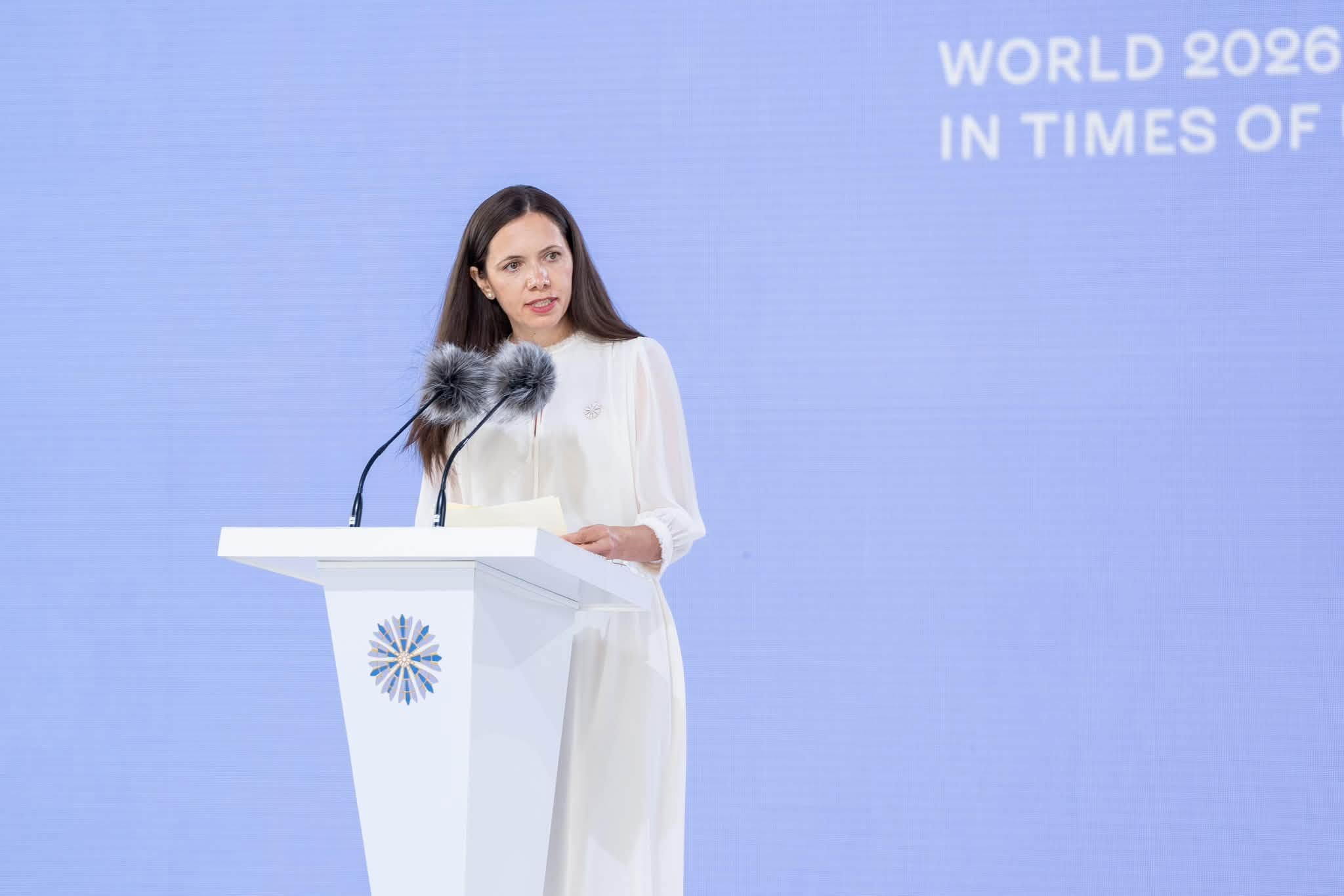 „Toți voievozii au avut concubine, dar nu le-au trimis să facă diplomație oficial”. Revoltă pe social-media după ce Nicușor Dan și-a trimis partenera la Kiev