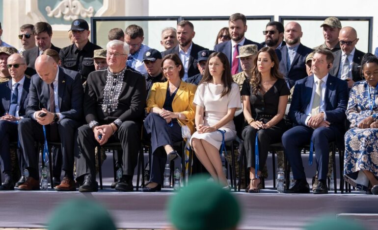 Mirabela Grădinaru, la Kiev în locul lui Nicușor Dan. Analist: „Constituția României este foarte clară asupra reprezentării”
