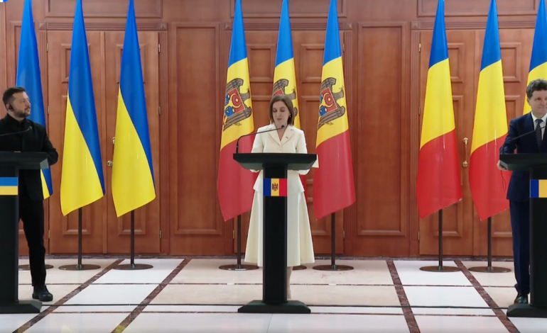 Maia Sandu, Zelenski și Nicușor Dan, mesaj de la Chișinău. „Independenţa înseamnă că ai lumină şi căldură în casă indiferent ce se decide la Moscova”